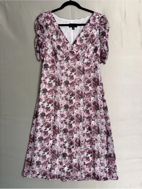 connected apparel Dresses & Skirts - connected apparel Mauve Pink Floral V-Neck Midi Dress